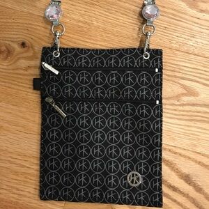 Hips lips bag. Clips to wasteband.